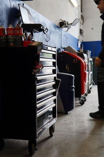 wyposażenie warsztatu firmy Auto Motor 2